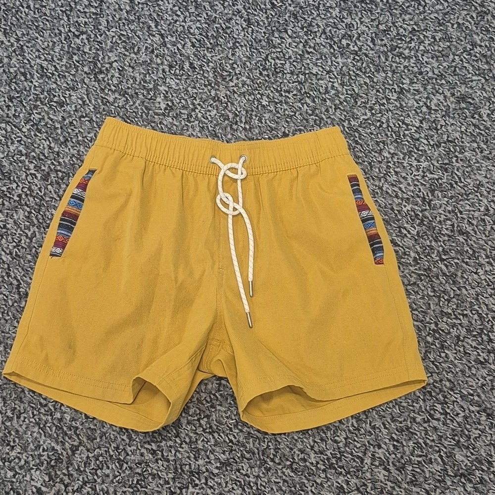 WOWIE Shorts Mens Small Aztec Trim Yellow Drawstring Elastic Waist 5" Inseam